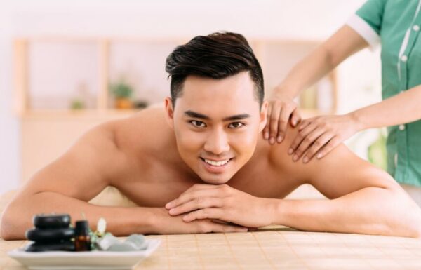 Massage quận 10 cho nam