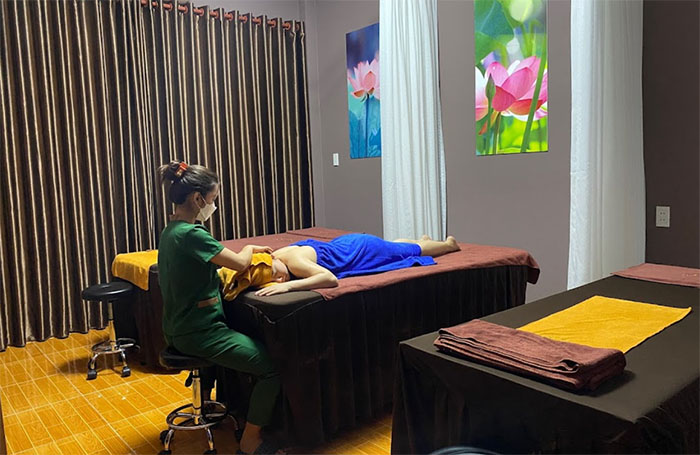 Lụa Spa Massage q12
