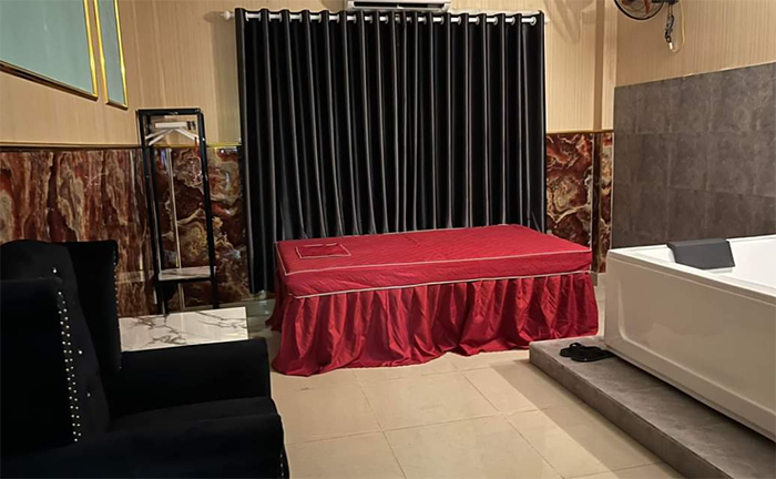 Massage Hong Kong Quận 8