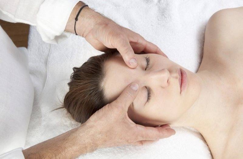 cach-massage-dau-giam-stress